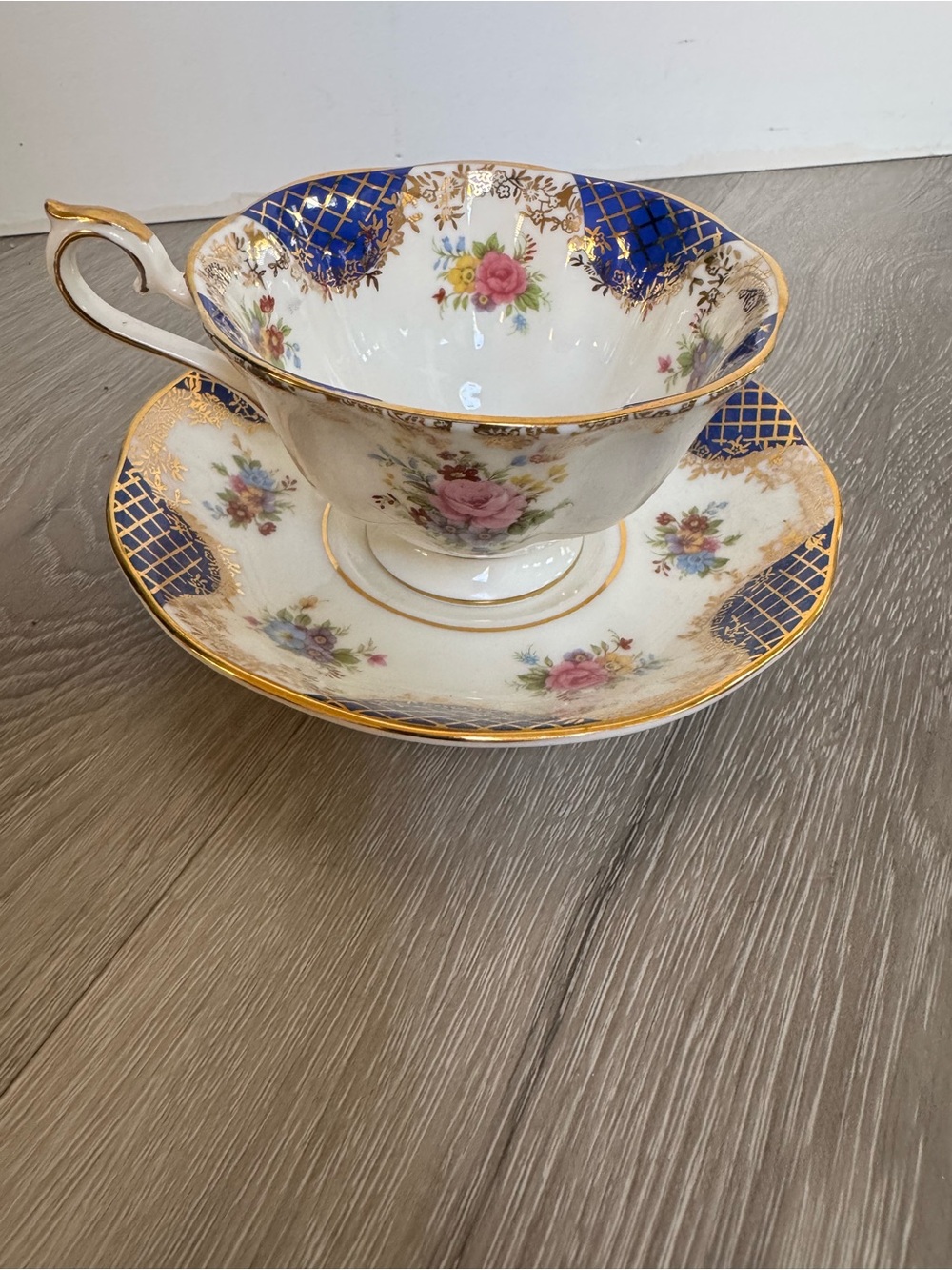 Royal Albert Bone China Rmprrss Series Cleopatra Tea Cup and Saucer